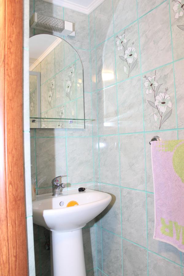 Csergo Ildiko Vendeghaz Hotel Lazarea Luaran gambar
