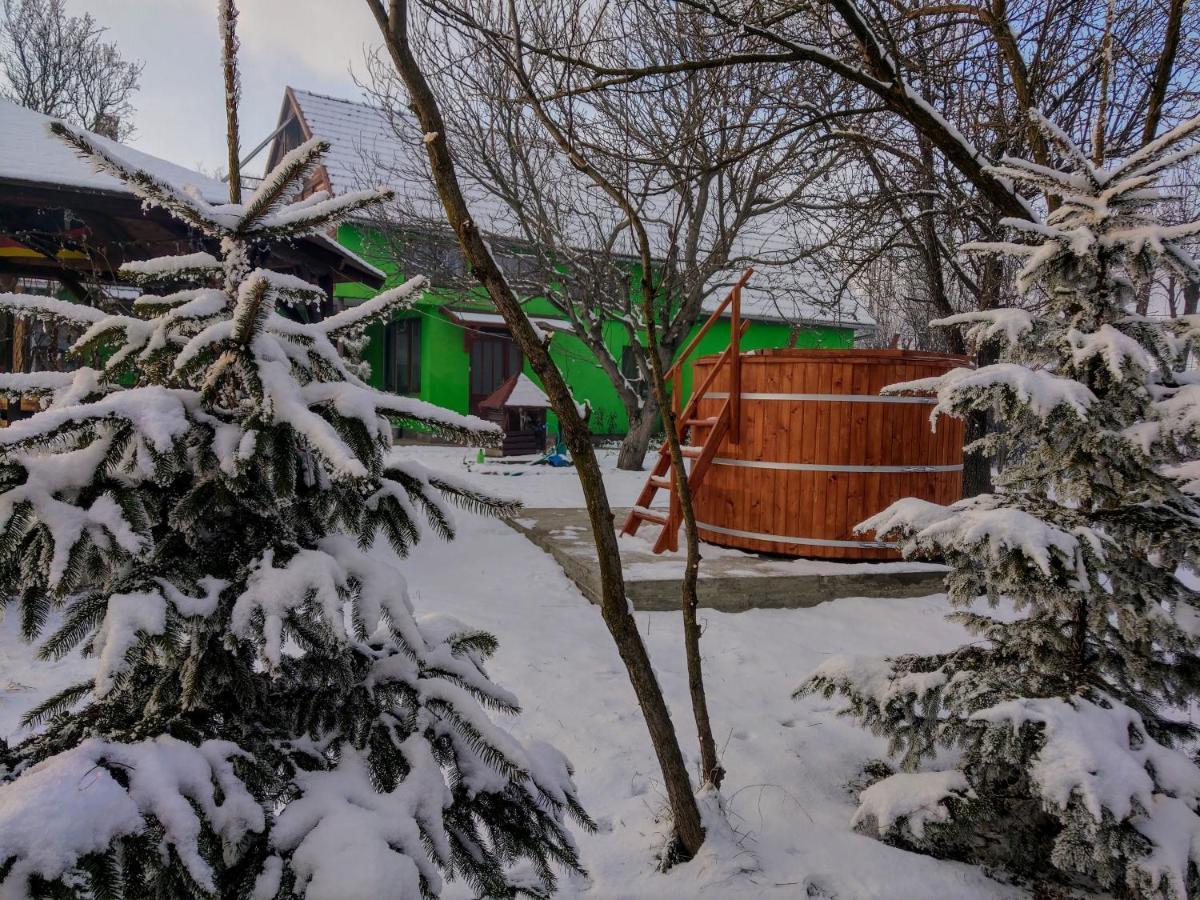 Csergo Ildiko Vendeghaz Hotel Lazarea Luaran gambar