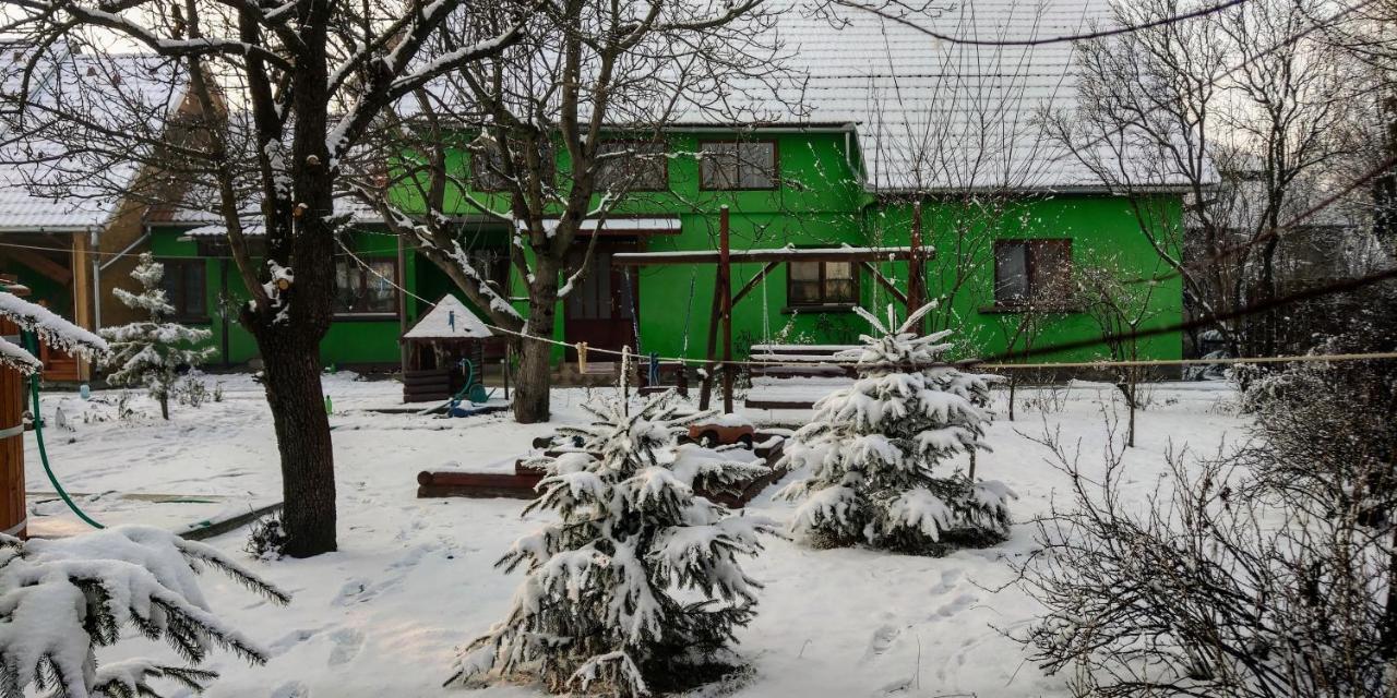 Csergo Ildiko Vendeghaz Hotel Lazarea Luaran gambar